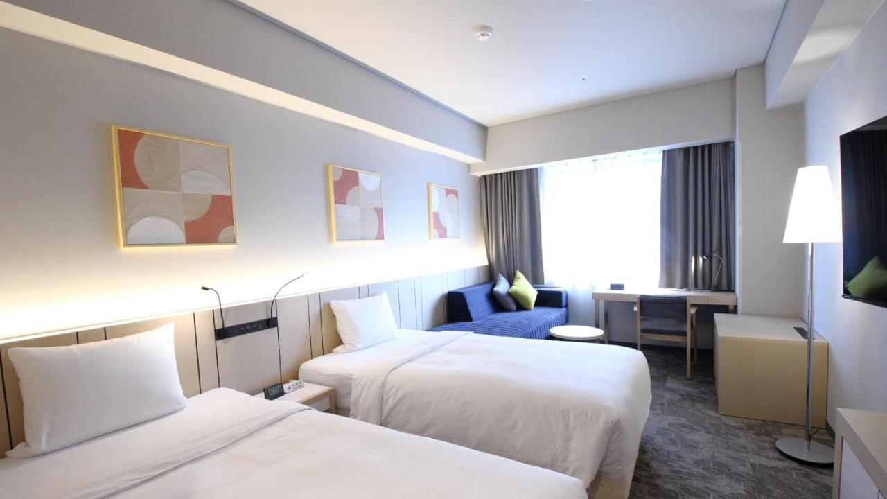 ANA Holiday Inn Sendai, an IHG Hotel Bagian luar foto